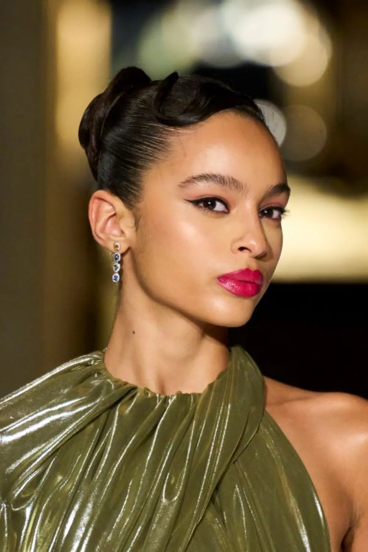 مكياج عيون القطة