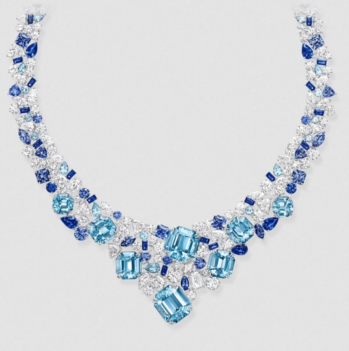 قلادة Santorini من هاري وينستون Harry Winston