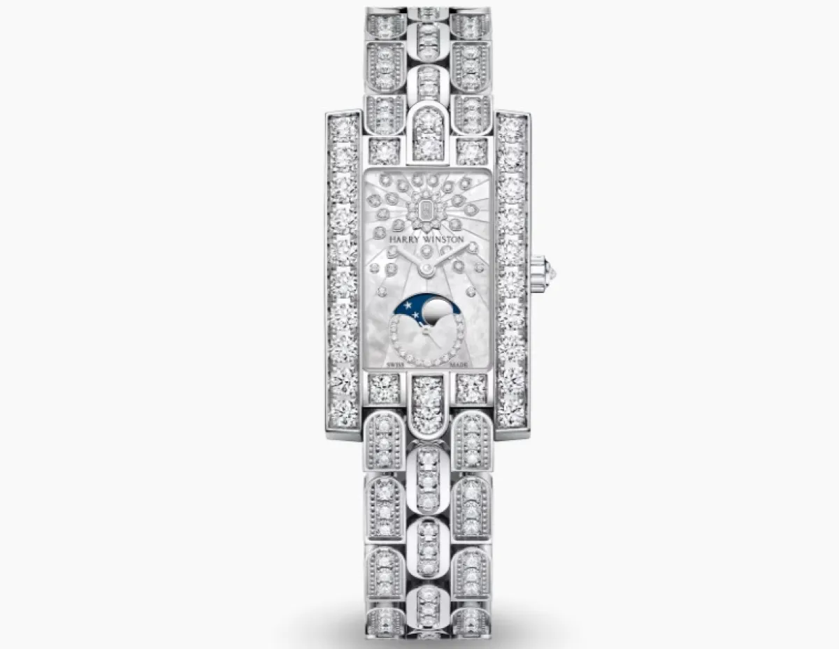 ساعة Avenue Classic Moon Phase من هاري وينستون Harry Winston