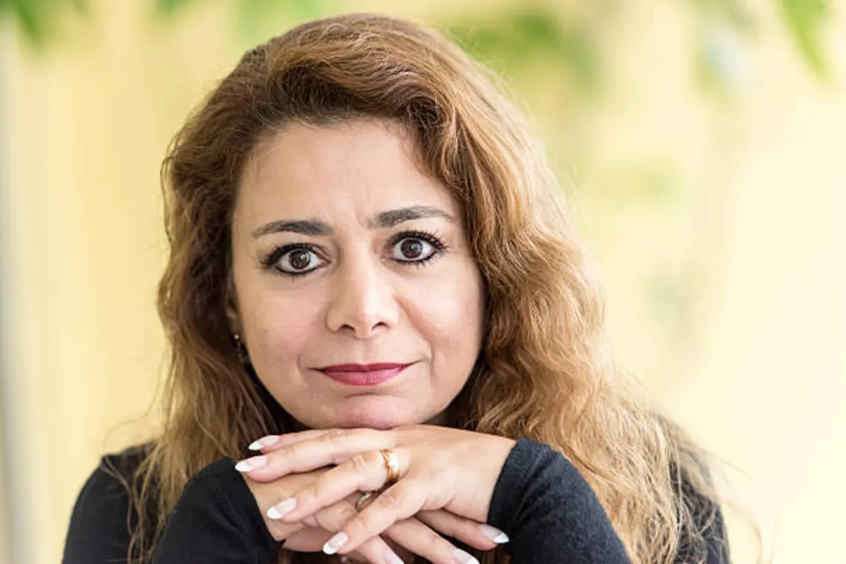 كيف اعبر عن مشاعري