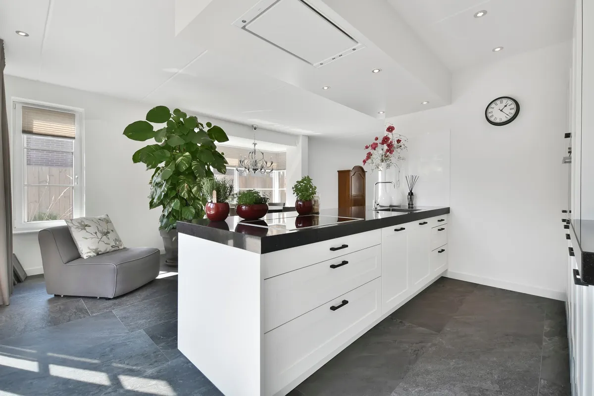 لا تأفل موضة اللون الأبيض في الديكور