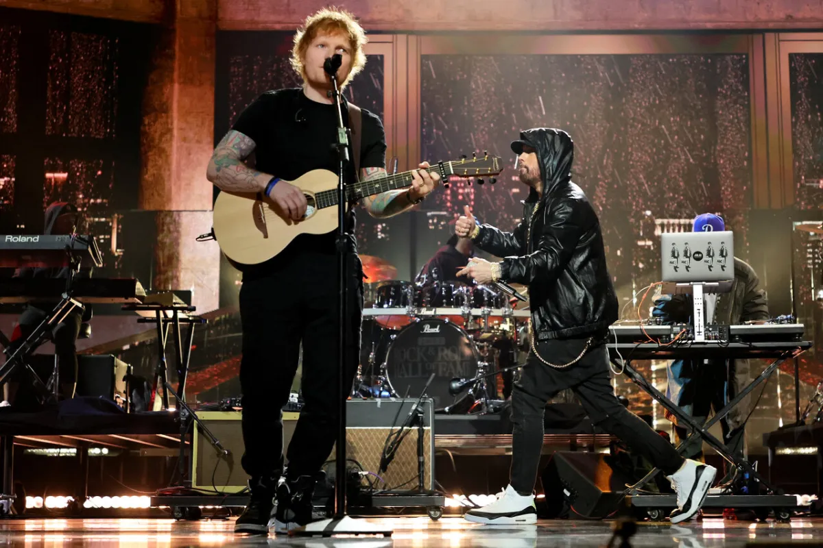 Ed Sheeran and inductee Eminem perform onstage during the 37th Annual Rock & Roll Hall of Fame Induction Ceremony at Microsoft Theater on November 05, 2022 in Los Angeles, California. Theo Wargo/Getty Images for The Rock and Roll Hall of Fame/AFP