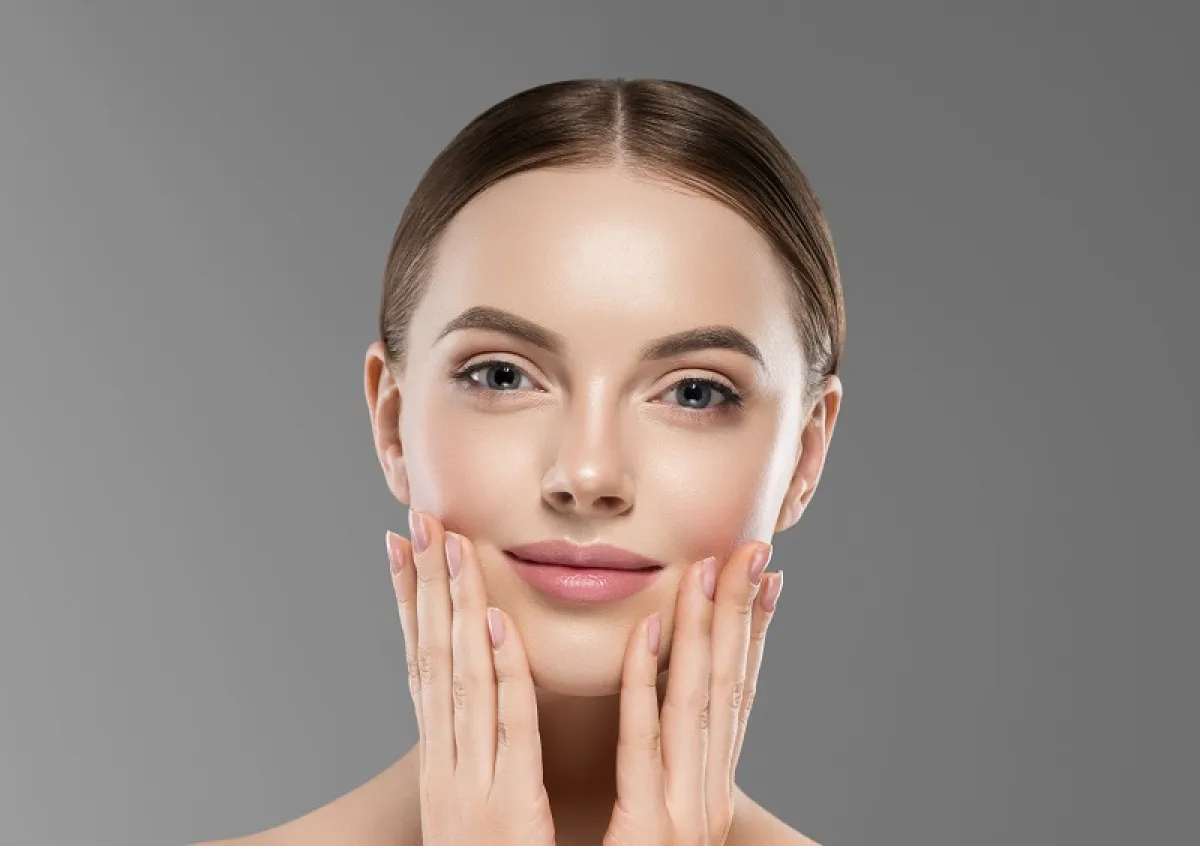 تقشير البشرة بالكريمات