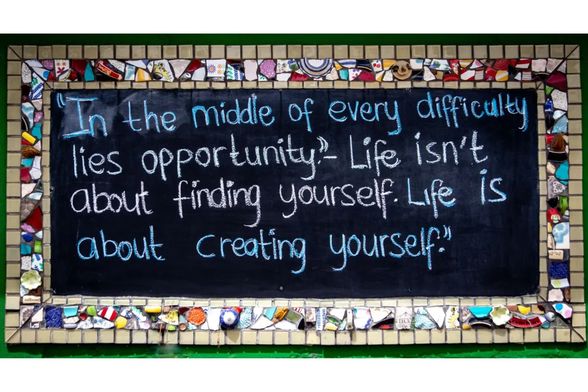 اقتباسات من كتب وروايات عالمية