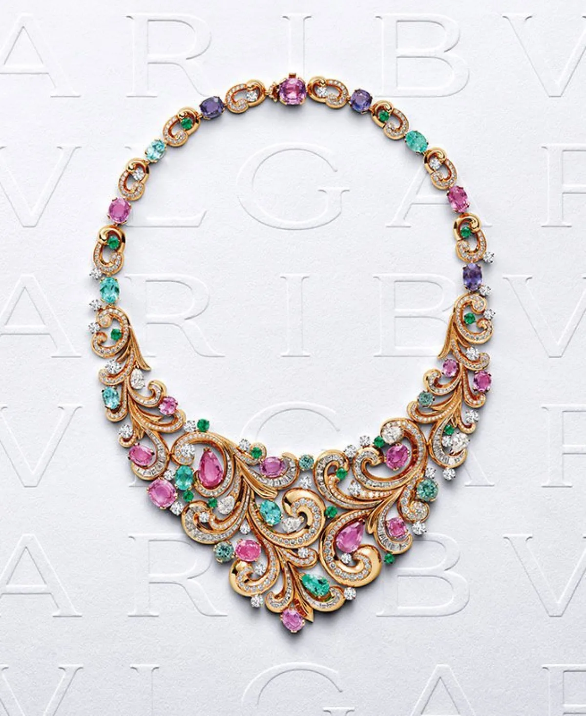 قلادة Lady Arabesque من بلغاري Bvlgari  