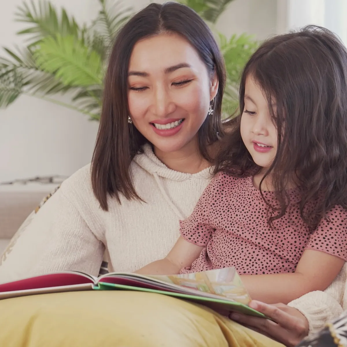 صورة لأم وطفلتها