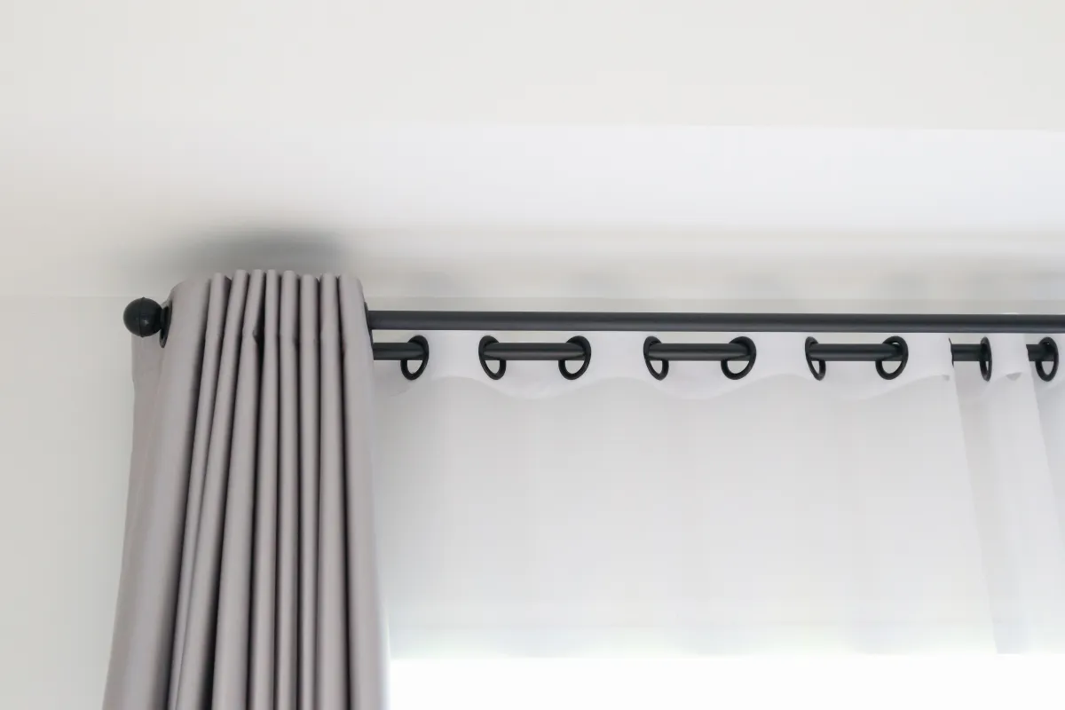 تنظيف الستائر من العفن