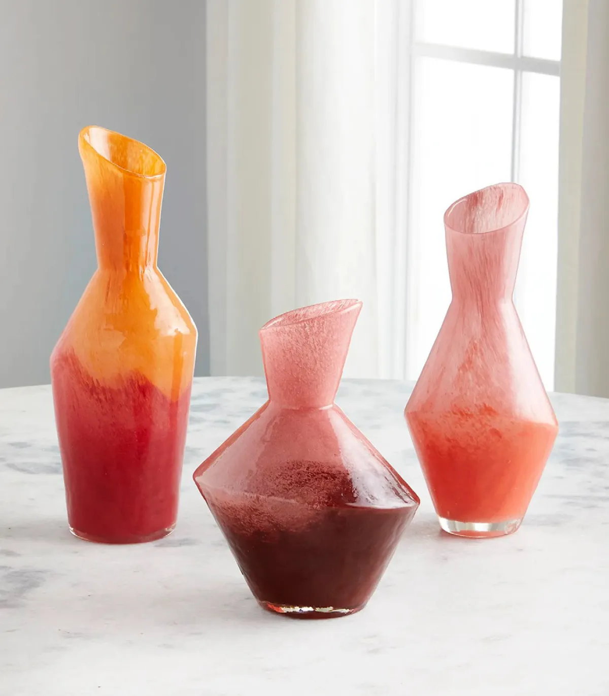 مجموعة من المزهريات 