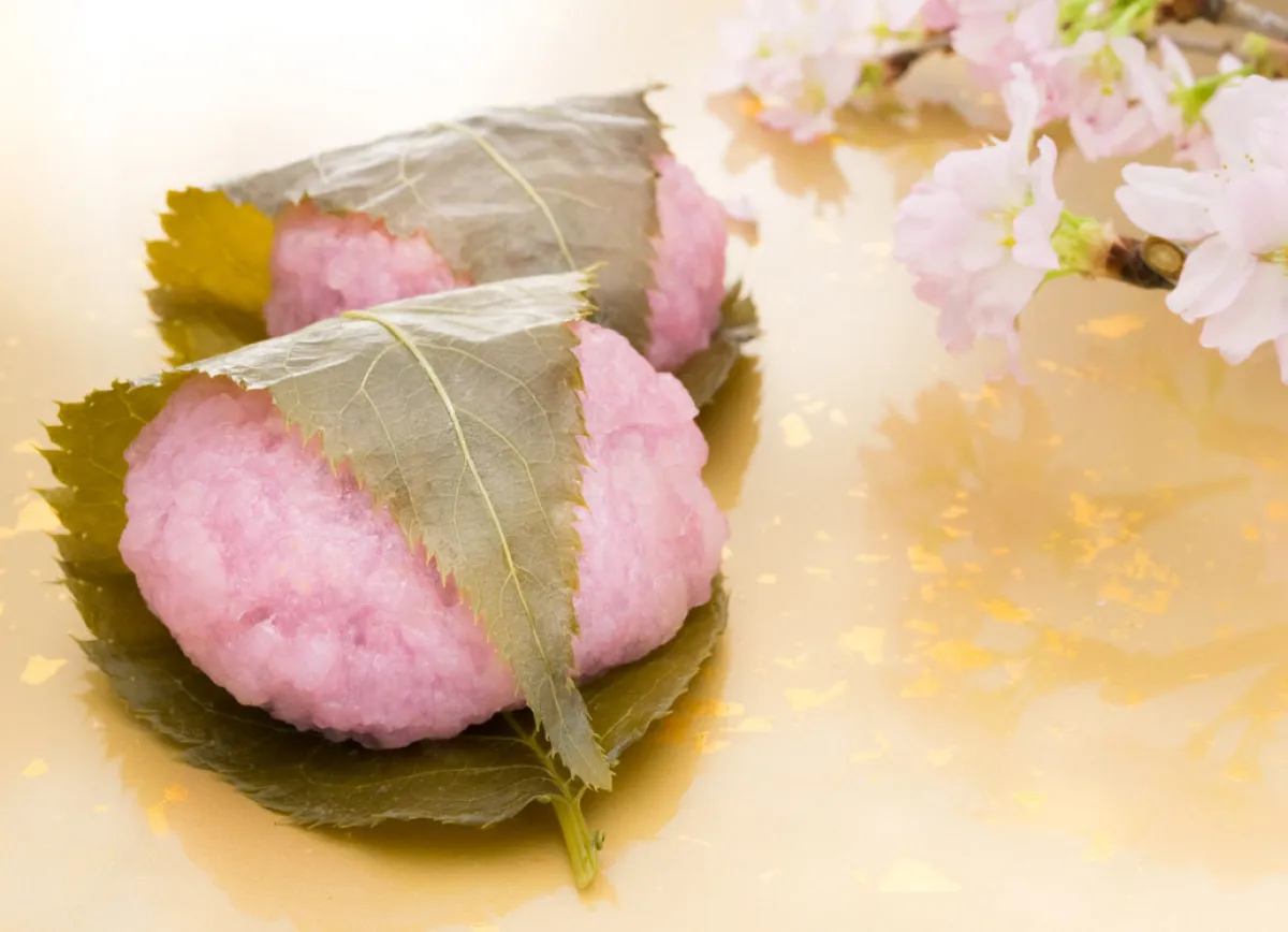 حلوى «ساكورا موتشي»