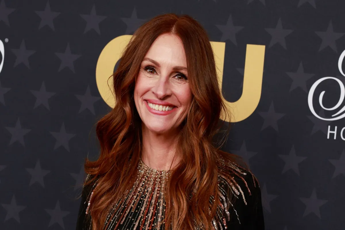 Julia Roberts at the Fairmont Century Plaza Hotel in Los Angeles, California on January 15, 2023. Michael TRAN / AFP