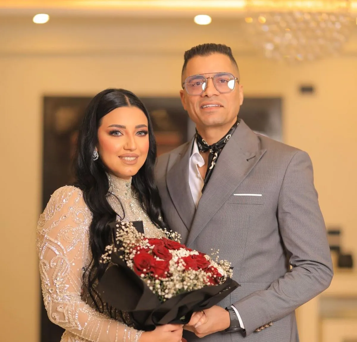 حسن شاكوش وعروسه - الصورة من حسابه على انستغرام