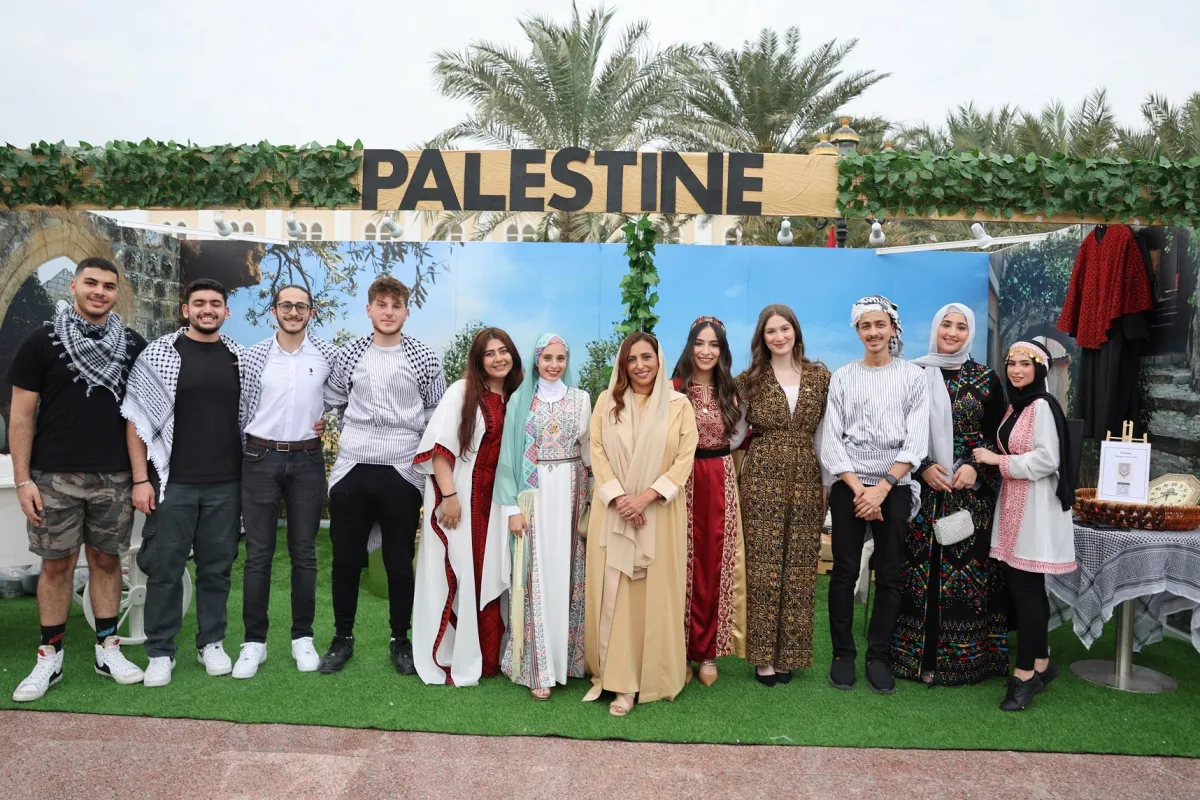  "اليوم العالمي" السنوي في الجامعة الأمريكية في الشارقة. الصورة من وام"