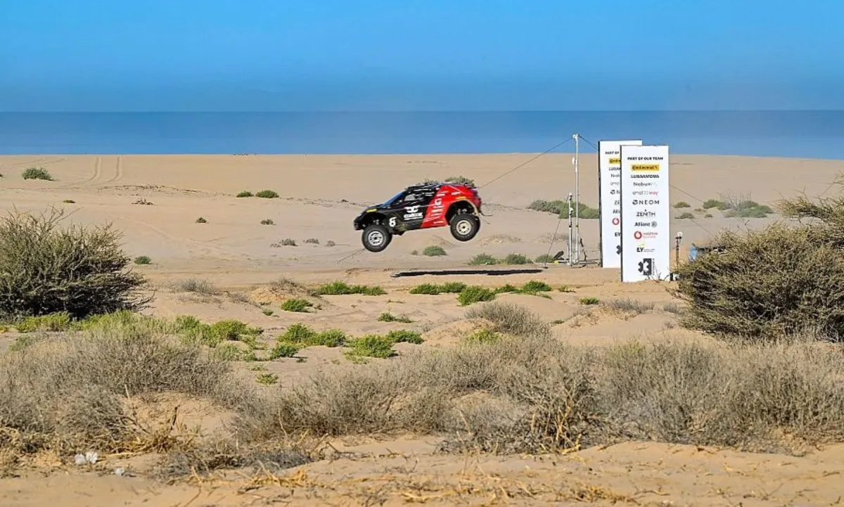 سباق السيارات