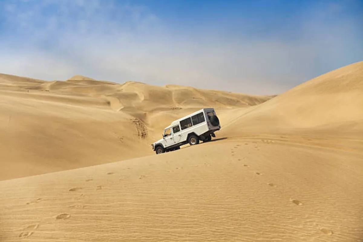 طرق ذكية لإخراج السيارة من التغريز