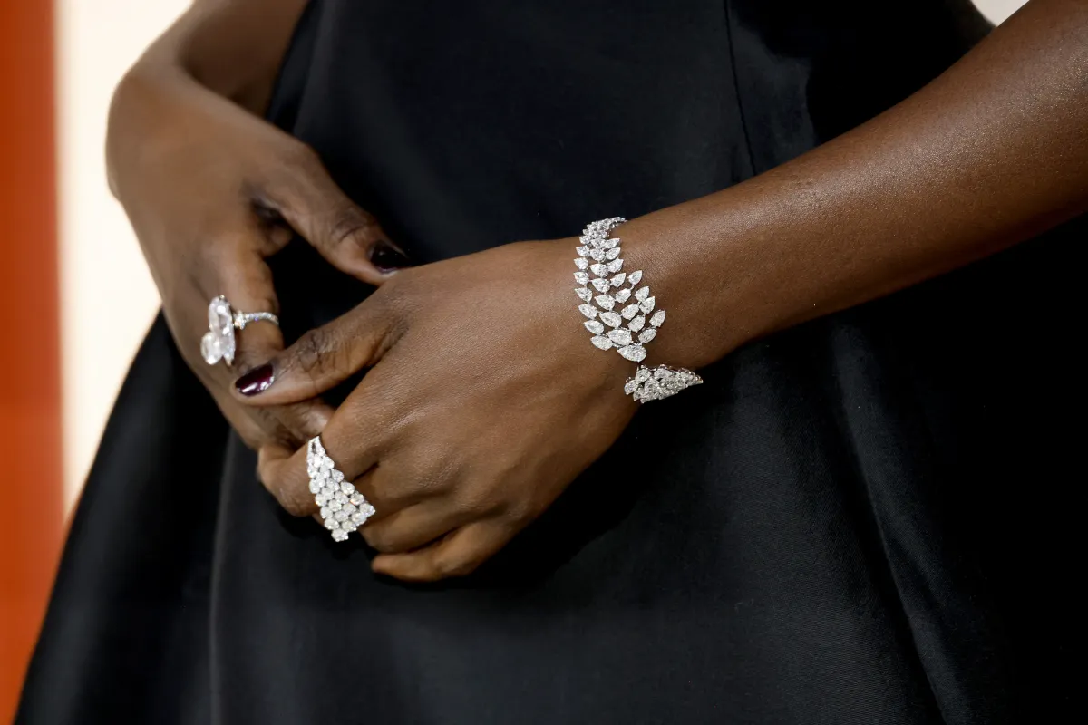  Danai Gurira, jewelry detail, attends the 95th Annual Academy Awards on March 12, 2023 in Hollywood, California. Mike Coppola/Getty Images/AFP 