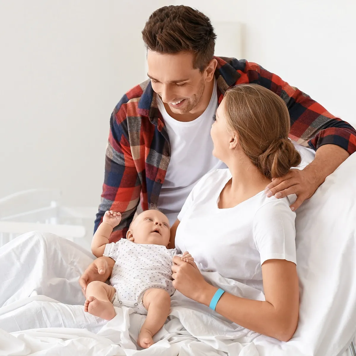 صورة تعبيرية لقدوم المولود