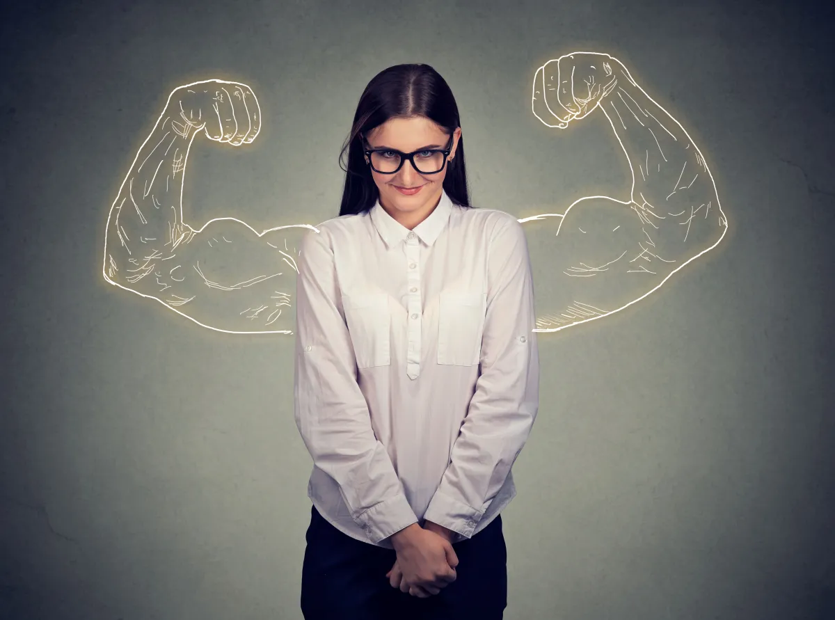 موظفة انطوائية