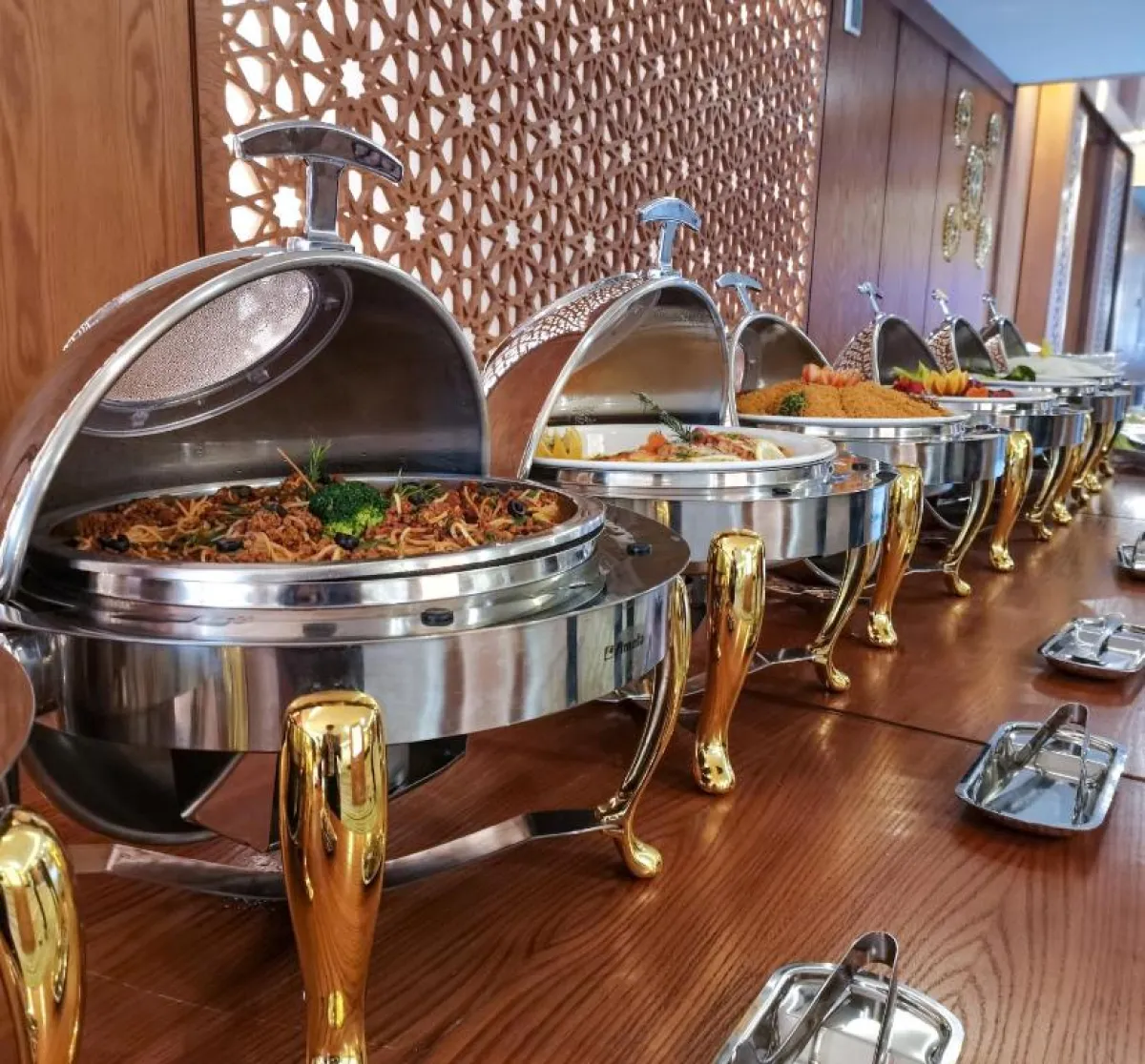 بوفيه مفتوح في فندق فيفيد جدة