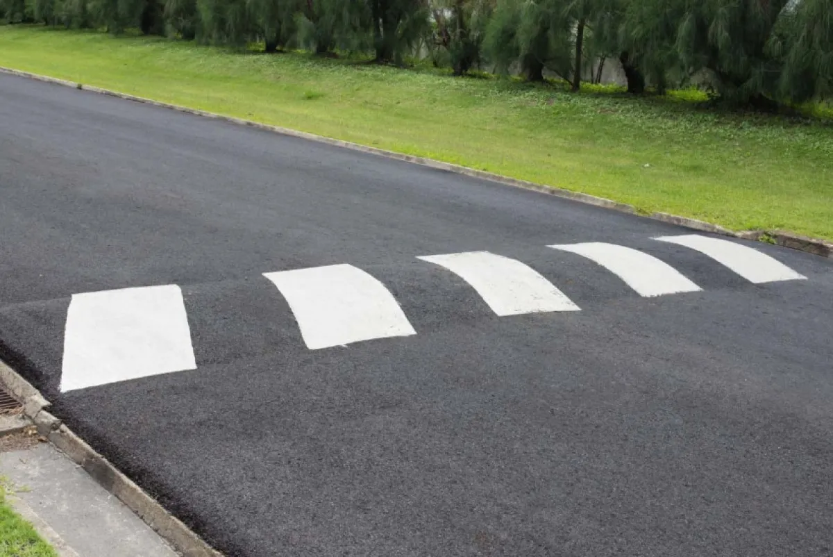 مطب على الطريق