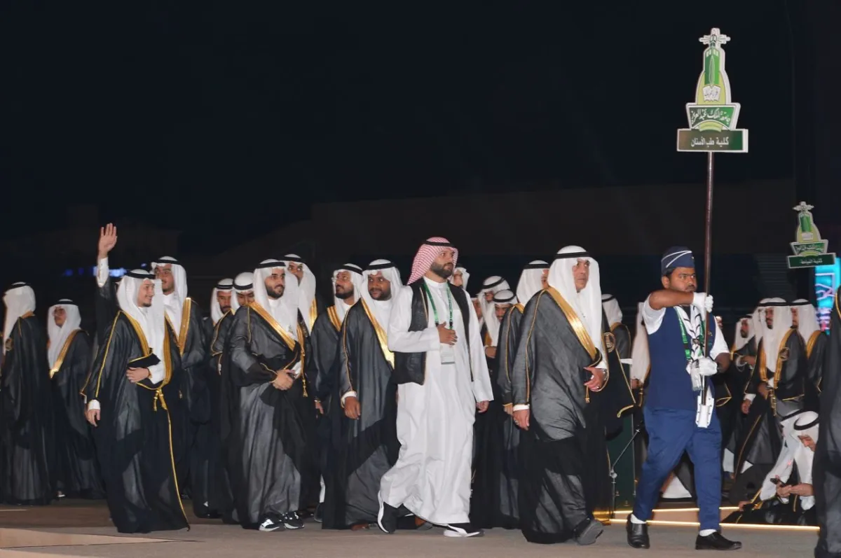 محافظِ جدة يرعى حفل تخريج 11 ألف طالب من جامعة المؤسس
