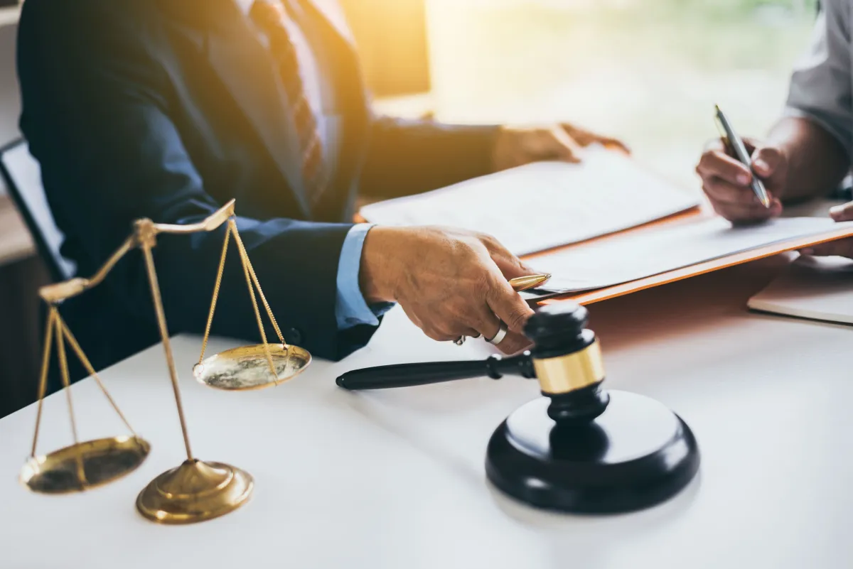 وزارة العمل تضع التشريعات