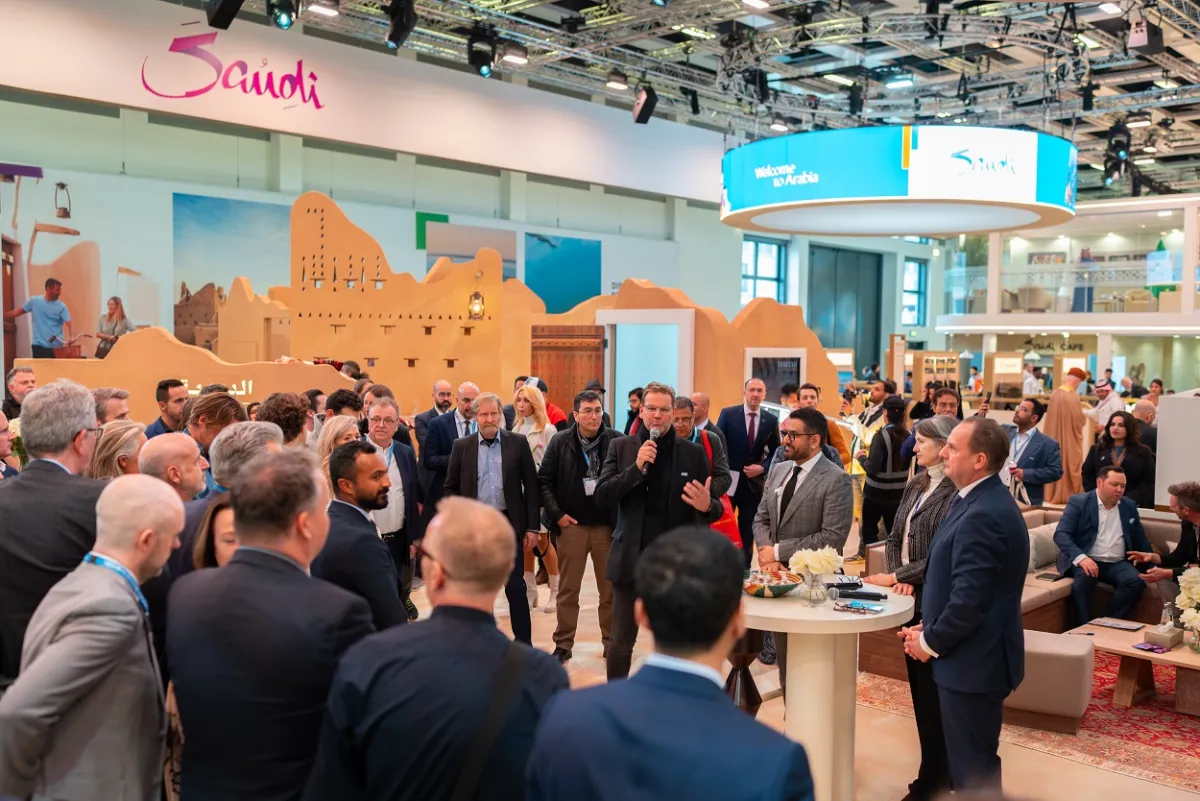 محادثات ضمن الجناح