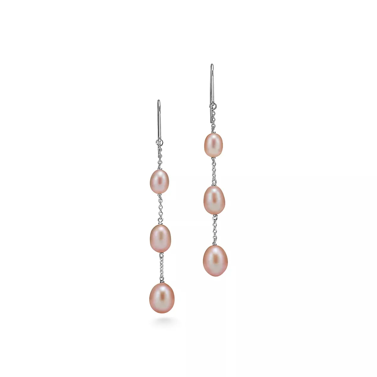 أقراط Pearls by the Yard   من تيفاني آند كو Tiffany & Co