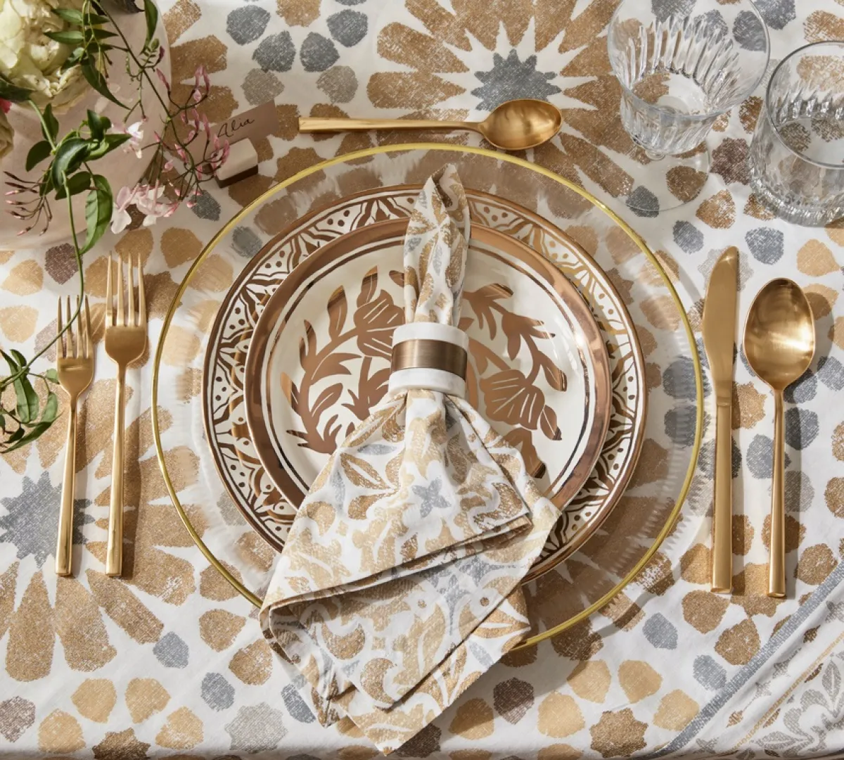 أواني المائدة