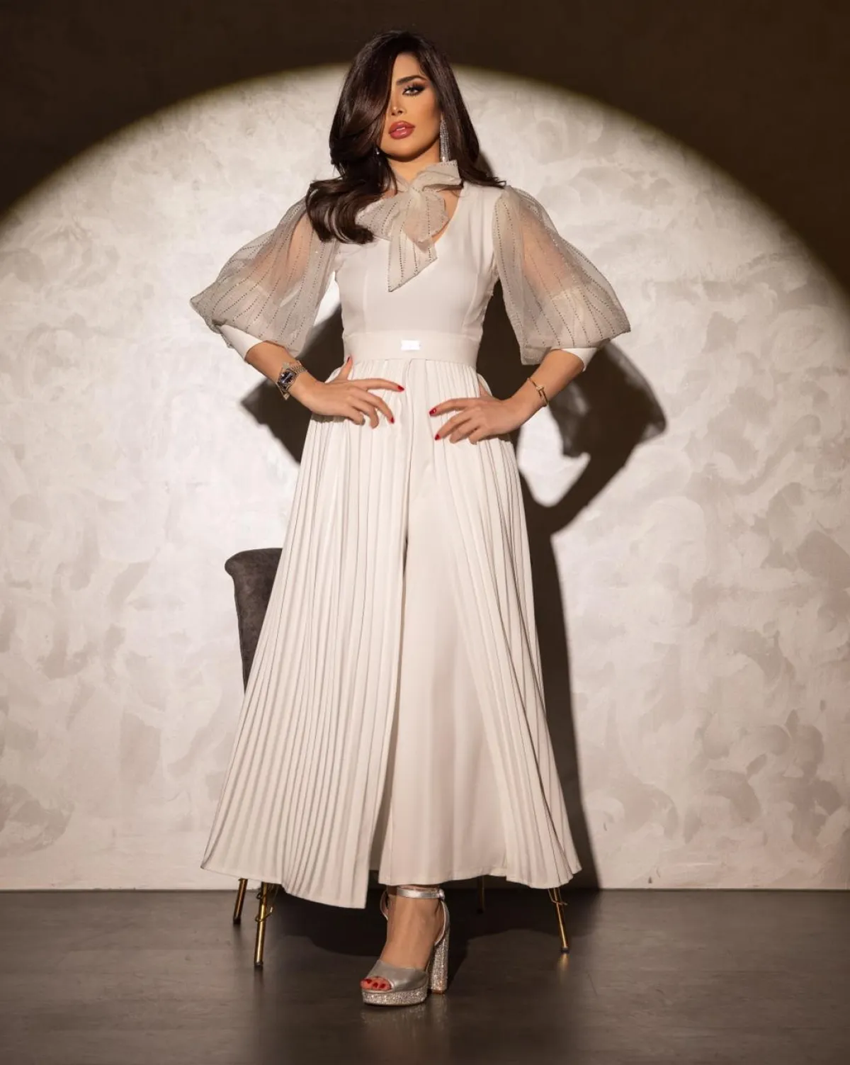 فستان بأكمام منفوخة من تصميم بشاير