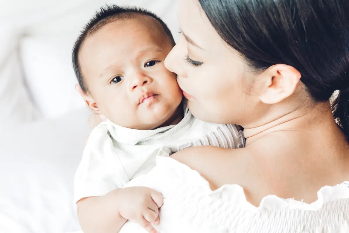 صورة لأم ورضيعها