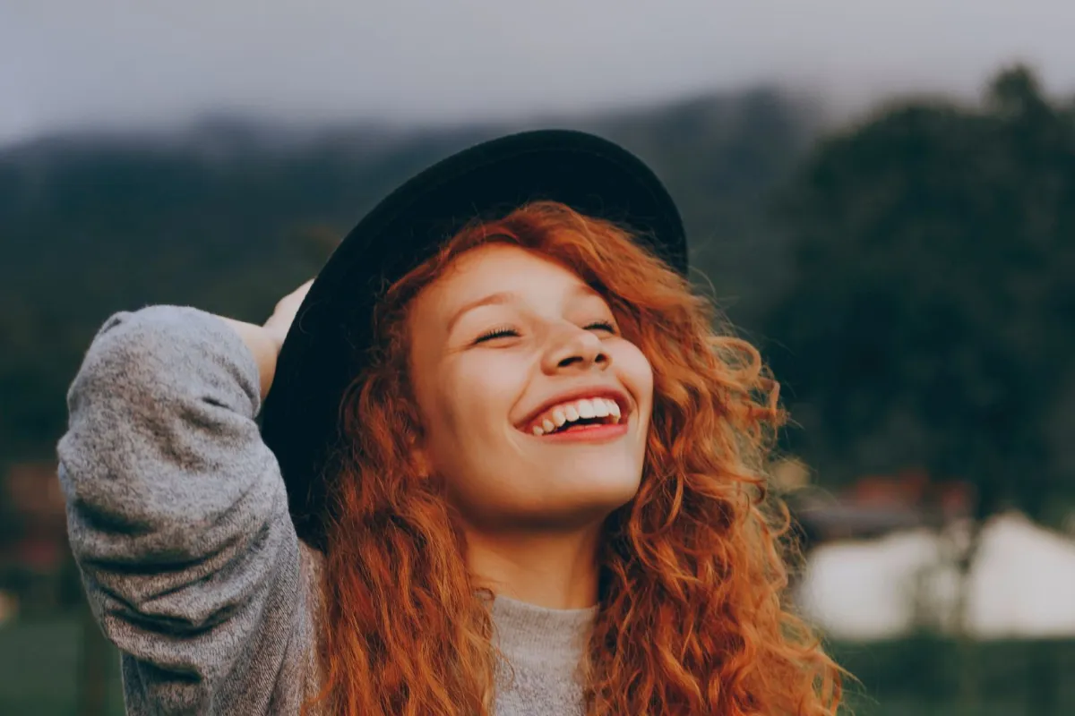 عبارات عن الابتسامة