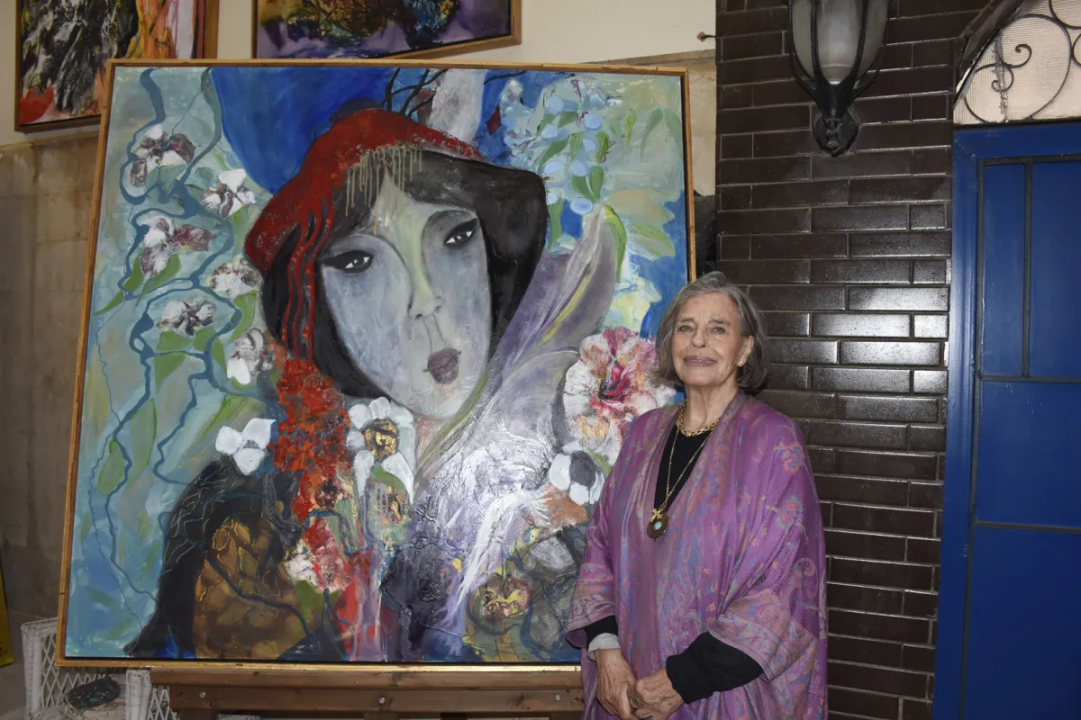 بمناسبة يوم الأم التشكيلية بريت تطلق معرض هوانم لسلسلة النساء بعالمي 