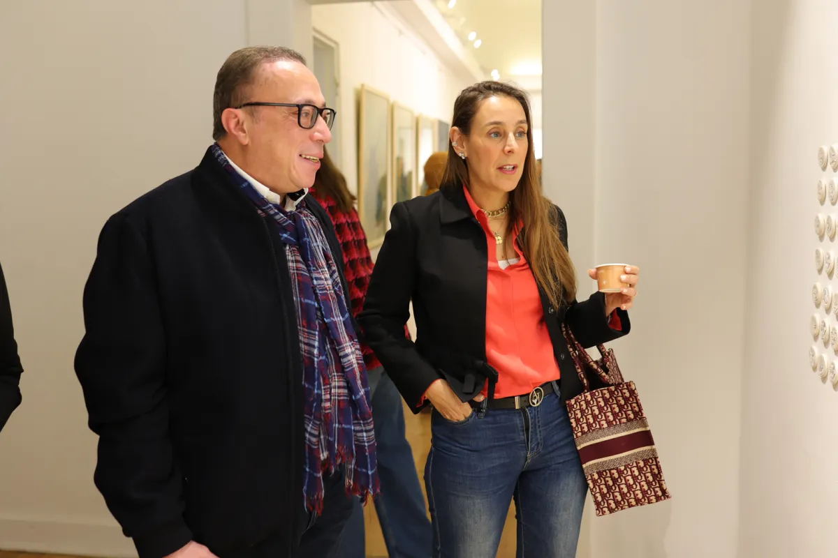 ضمن احتفالات الأم :١٦فنانة تشكيلية.. بمعرض 