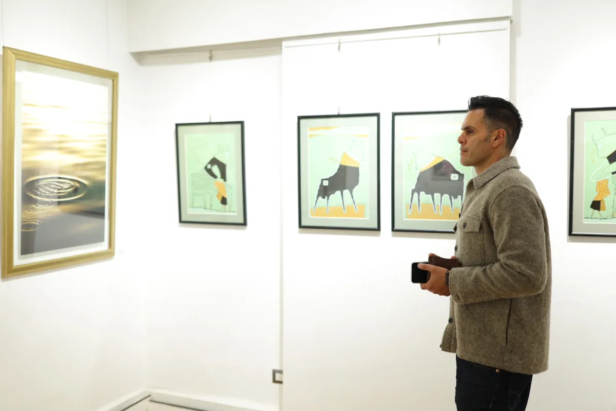 ضمن احتفالات الأم :١٦فنانة تشكيلية.. بمعرض 