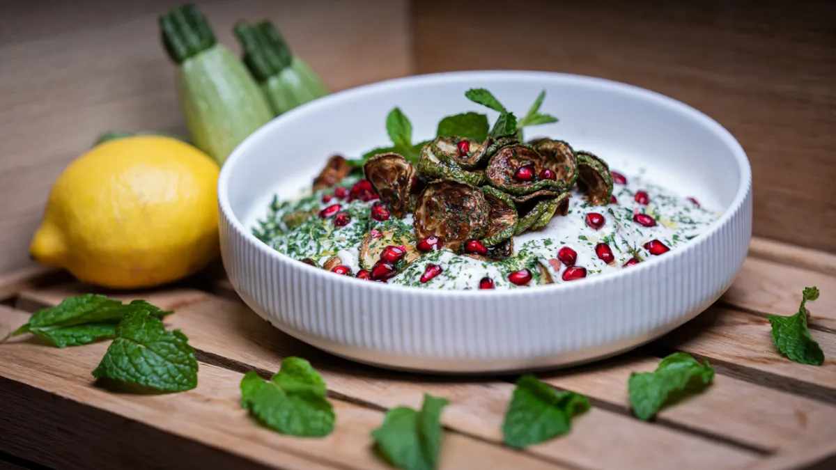 صورة طبق سلطة كوسا باللبن