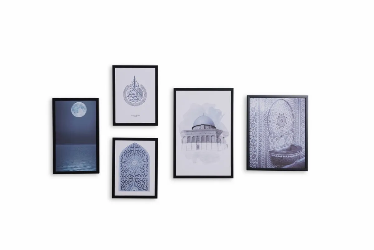 لوحات للجدار