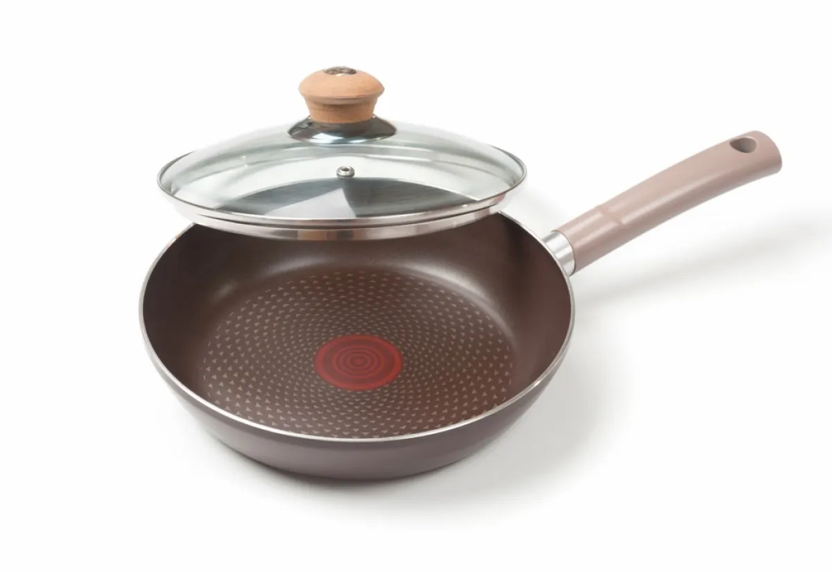 طريقة التنظيف الخاصة بالأواني التيفال وأغطيتها الزجاج