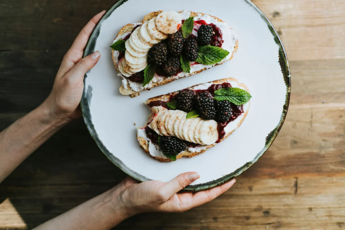 صورة لشريحة الجبن والمربى