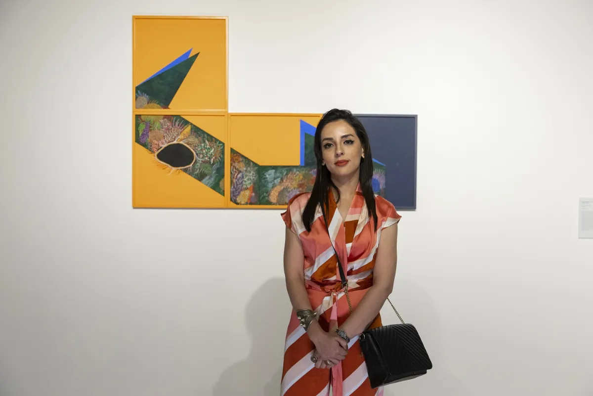 عمل للفنانة وردة شبير بعنوان البحث عن النور