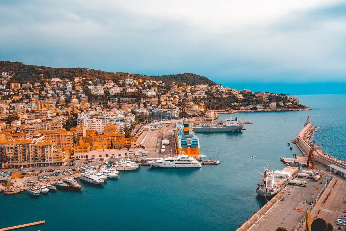 نيس وجهة جذابة