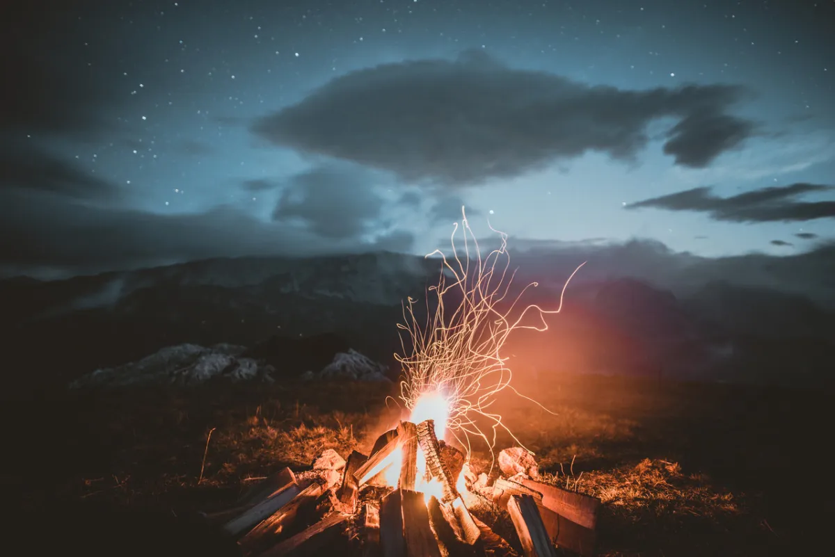 صورة لضياء النار