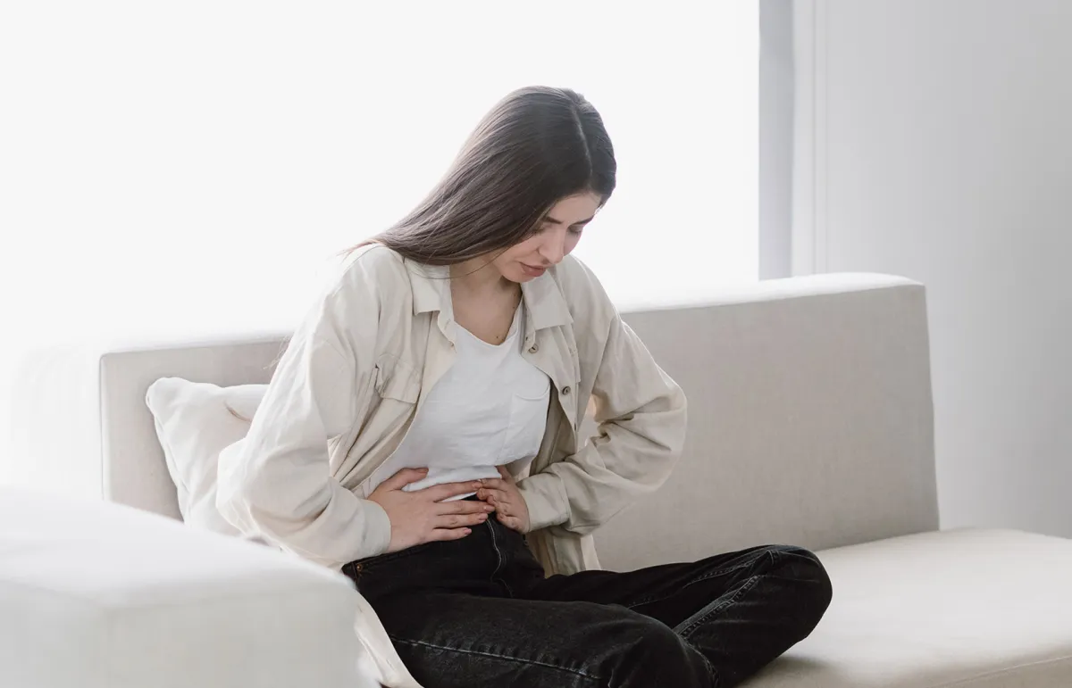 الفرق بين أعراض الزائدة والقولون العصبي.. قد تتشابه أحياناً