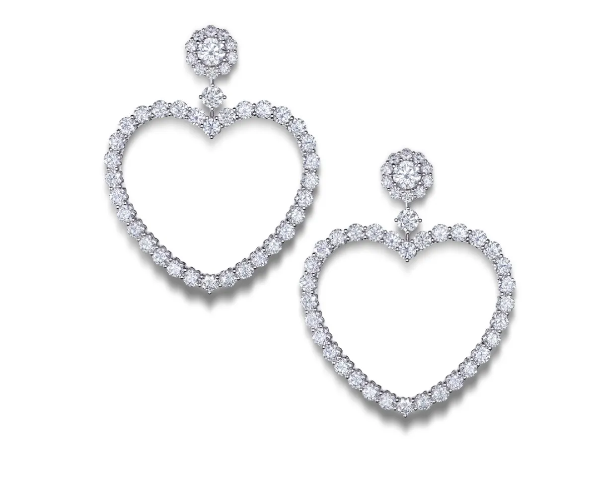 أقراط شوبارد الفاخرة