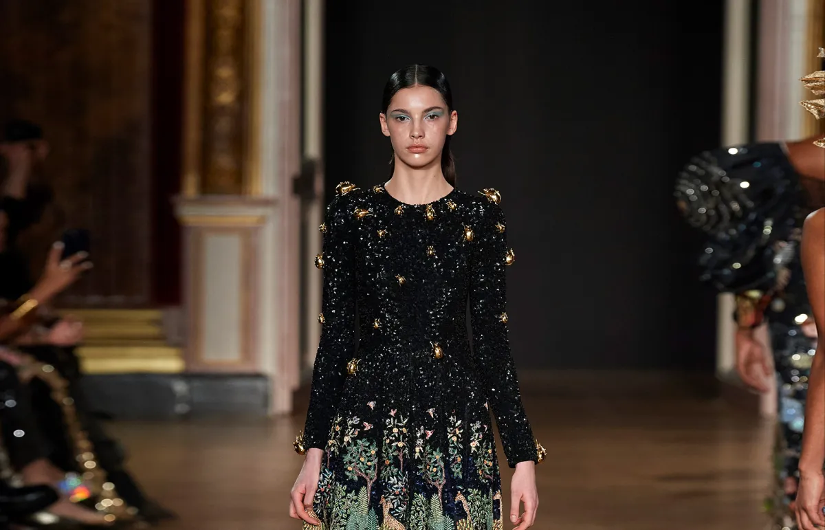 موديلات فساتين بليسيه طويلة من راهول ميشرا Rahul Mishra