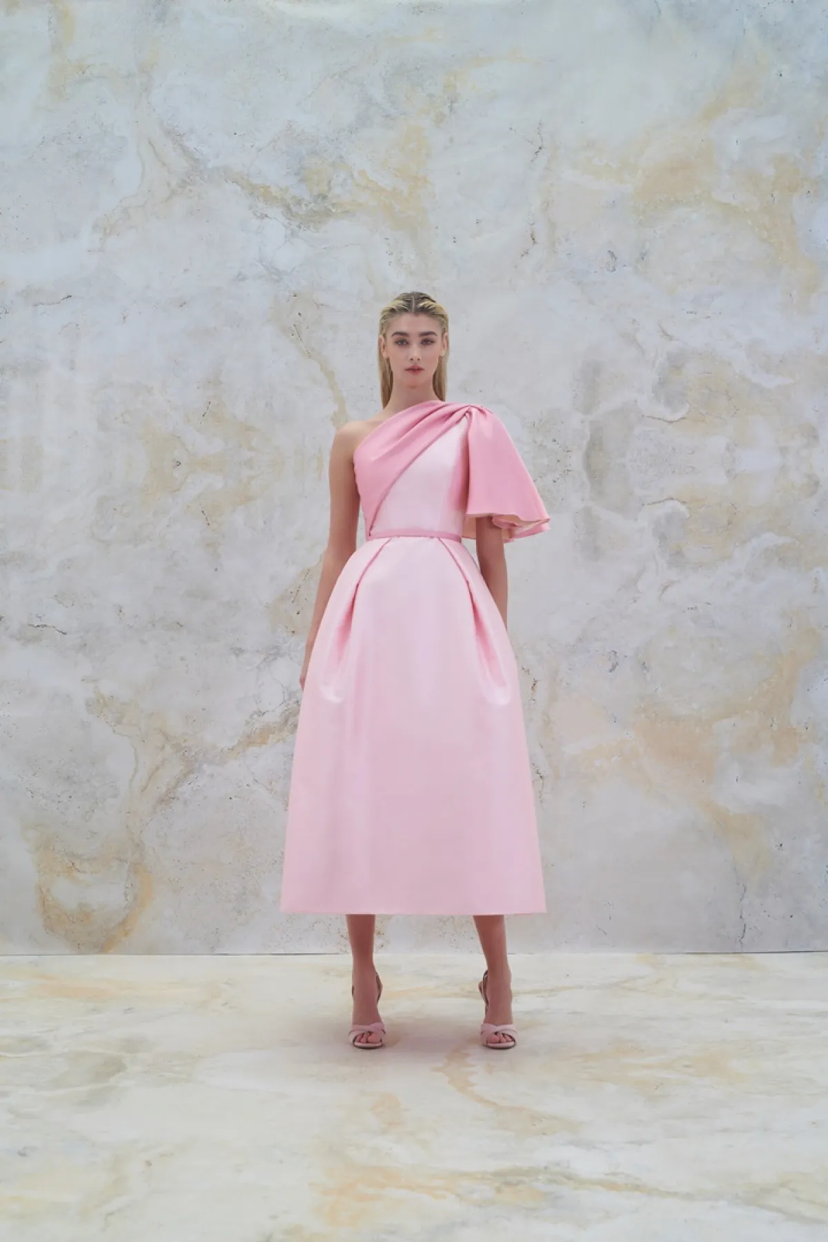  فستان من Rami Al Ali  