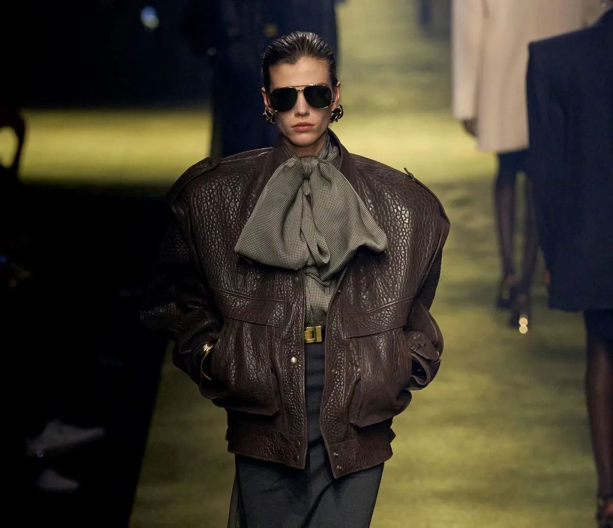 سان لوران Saint Laurent- الصورة من Imax Tree