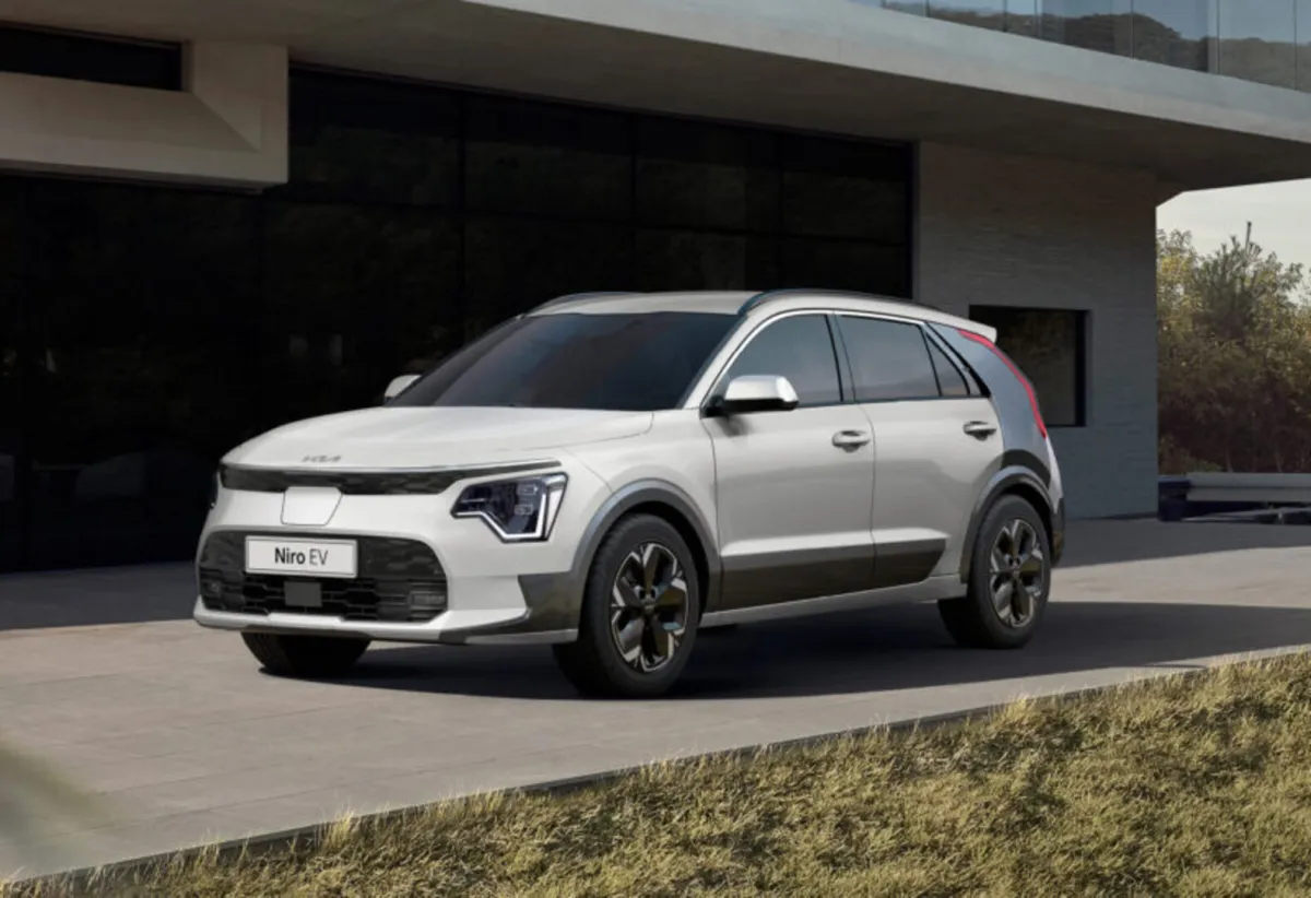 سيارات فاخرة وصديقة للبيئة