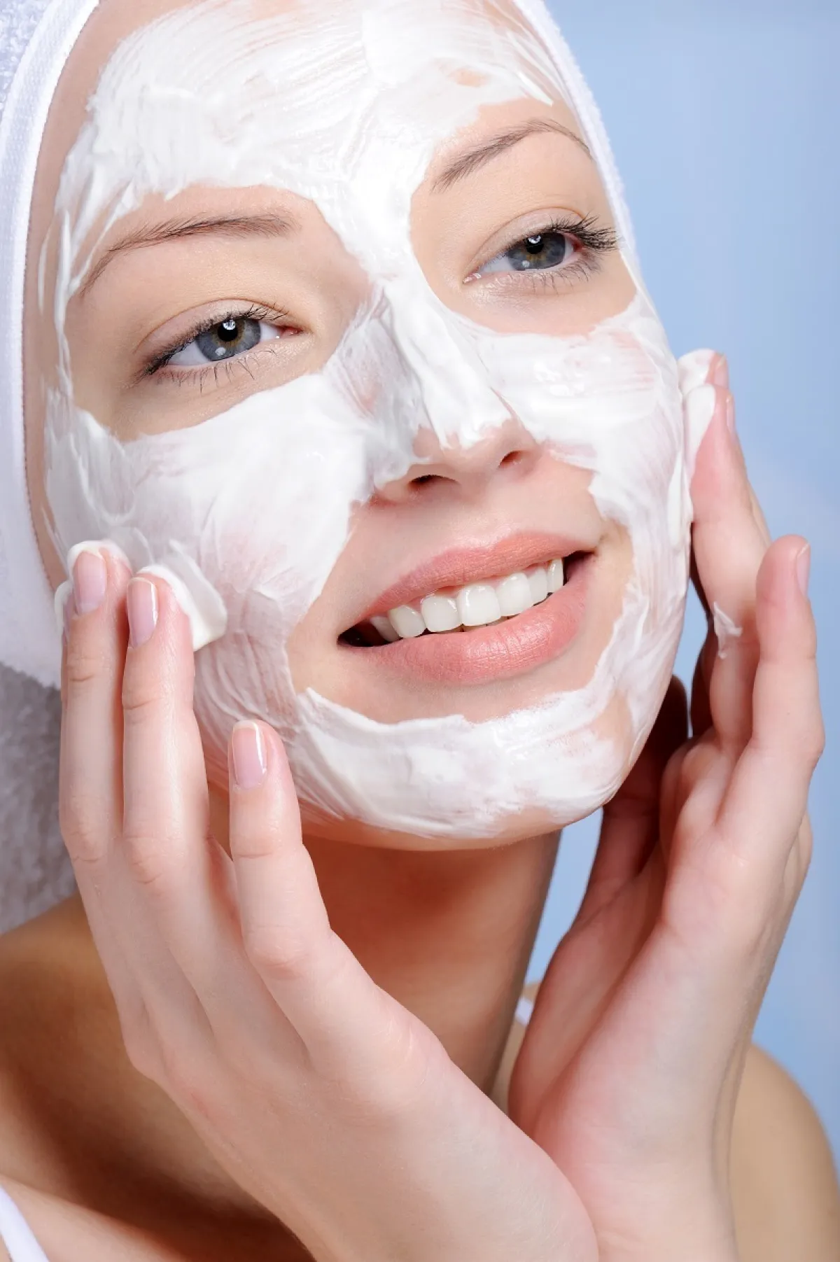 تنظيف البشرة