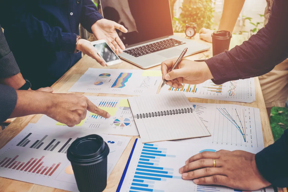  التعرف إلى السوق المستهدفة