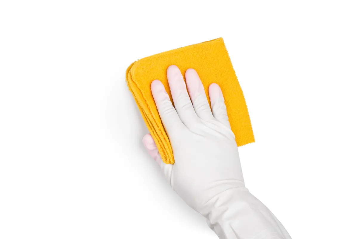 تنظيف الحائط  